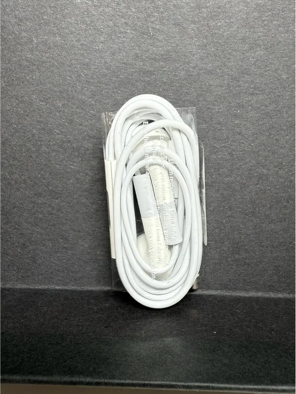 Apple MB770G/B White In-Ear Only Headsets